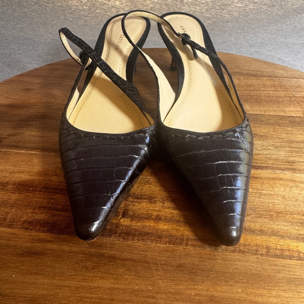 Ann Taylor Black Croc Embossed Leather Slingback Kitten Heels Pointed Toe 6M - Picture 3 of 7